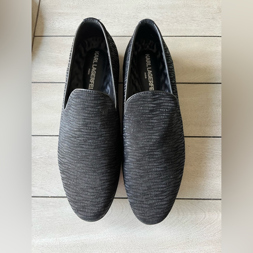 Karl Lagerfeld Paris Textured Loafer